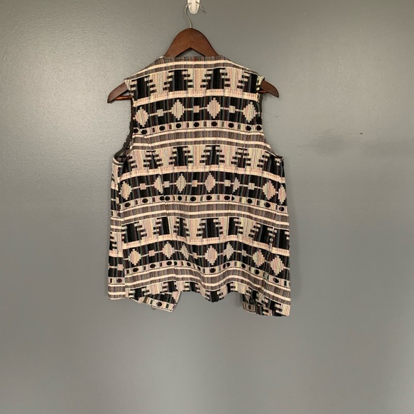 Kenneth Cole Reaction Zip Up Vest Size Small - Picture 2 of 2